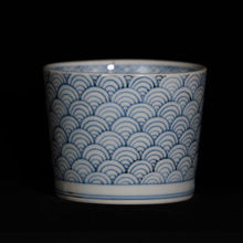 画像をギャラリービューアに読み込む, 染付(そめつけ)蕎麦猪口(そばちょこ)-青海波(せいがいは)