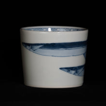 画像をギャラリービューアに読み込む, 染付(そめつけ)蕎麦猪口(そばちょこ)-秋刀魚(さんま)-