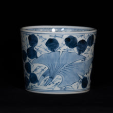 画像をギャラリービューアに読み込む, 染付(そめつけ)蕎麦猪口(そばちょこ)-銀杏に松葉(いちょうにまつば)ー