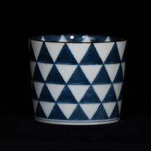 画像をギャラリービューアに読み込む, 染付(そめつけ)蕎麦猪口(そばちょこ)-鱗(うろこ)-