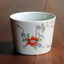 画像をギャラリービューアに読み込む, 錦(にしき)蕎麦猪口(そばちょこ)-鉄線花文(てっせんか)