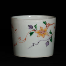 画像をギャラリービューアに読み込む, 錦(にしき)蕎麦猪口(そばちょこ)-鉄線花文(てっせんか)