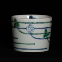 画像をギャラリービューアに読み込む, 染錦(そめにしき)蕎麦猪口(そばちょこ)-白詰草(しろつめくさ/クローバー)