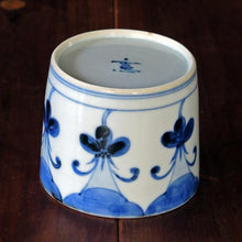 画像をギャラリービューアに読み込む, 染付(そめつけ)蕎麦猪口(そばちょこ)-六方朝顔(ろっぽう あさがお)