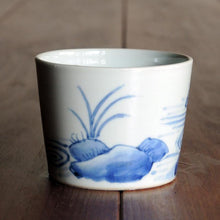 画像をギャラリービューアに読み込む, 染付(そめつけ)蕎麦猪口(そばちょこ)-沢蟹(さわがに)-