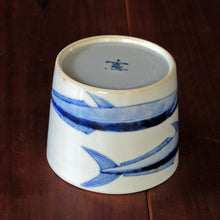 画像をギャラリービューアに読み込む, 染付(そめつけ)蕎麦猪口(そばちょこ)-秋刀魚(さんま)-