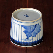 画像をギャラリービューアに読み込む, 染付(そめつけ)蕎麦猪口(そばちょこ)-連子菊花(れんこぎく)-