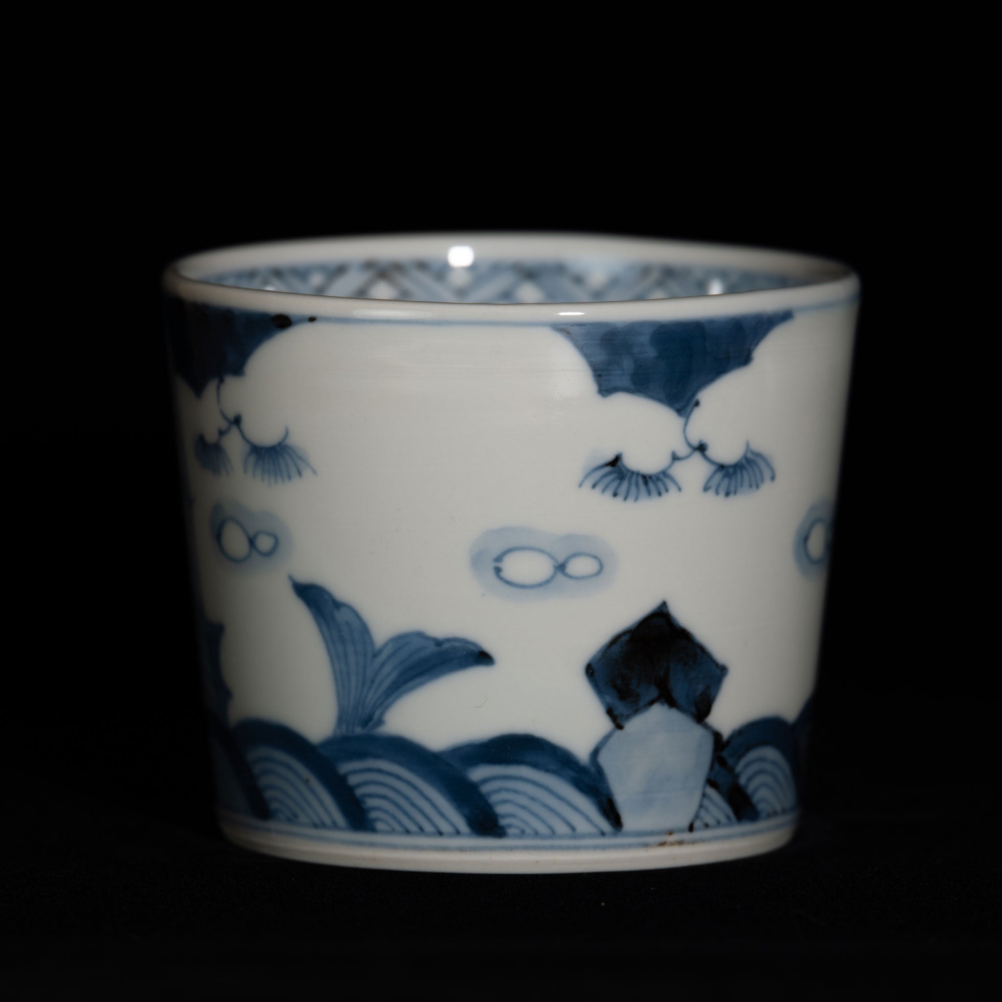 染付（そめつけ）蕎麦猪口（そばちょこ）－鯉の滝登り（こいのたき